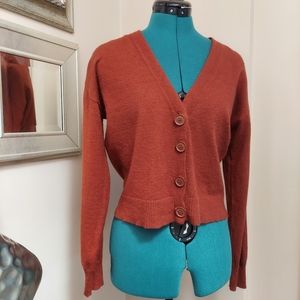 🔴3/$15 Nine West Button Down V Neck Sweater